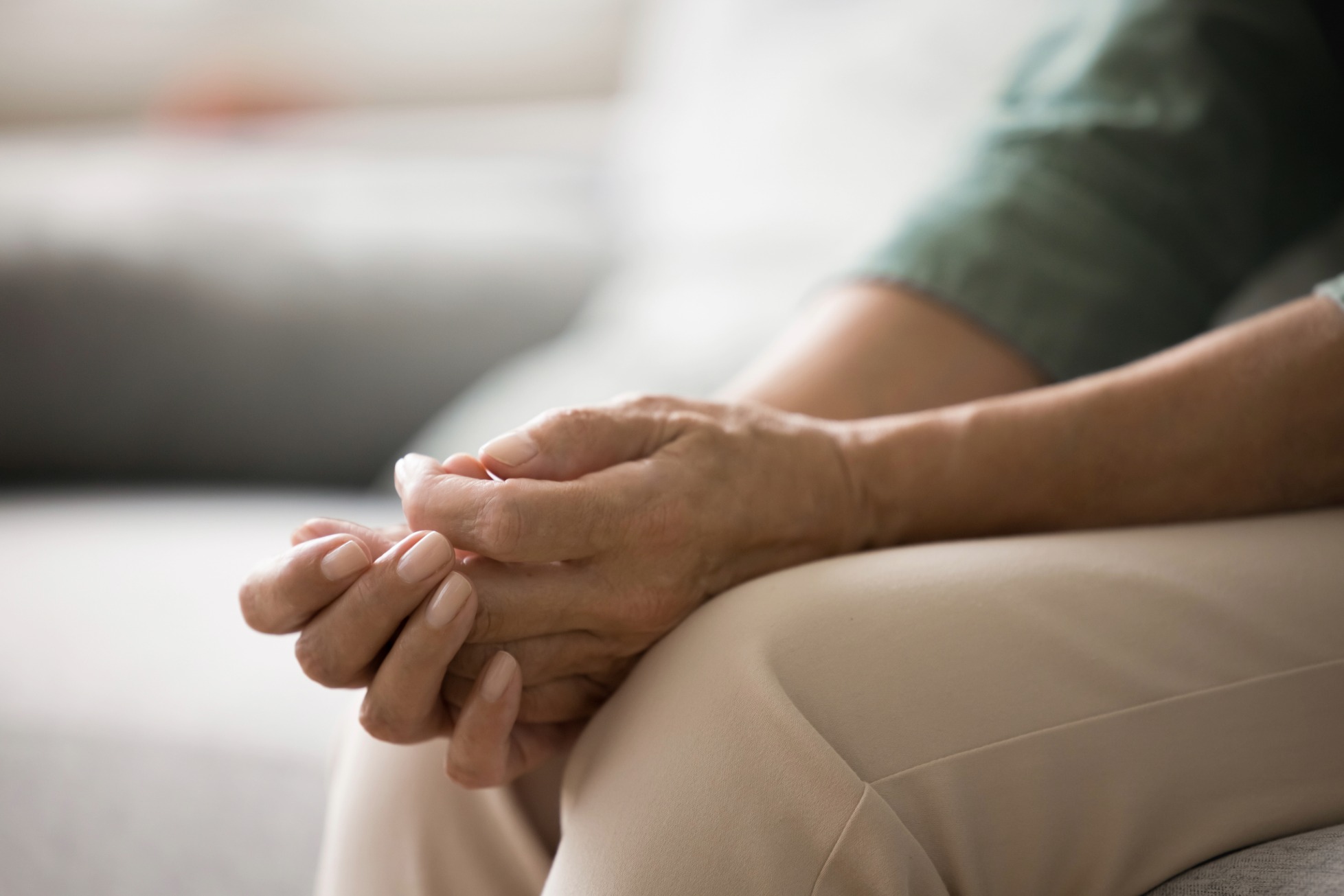 Syndrome fragilité gériatrique fauteuil roulant électrique pliable