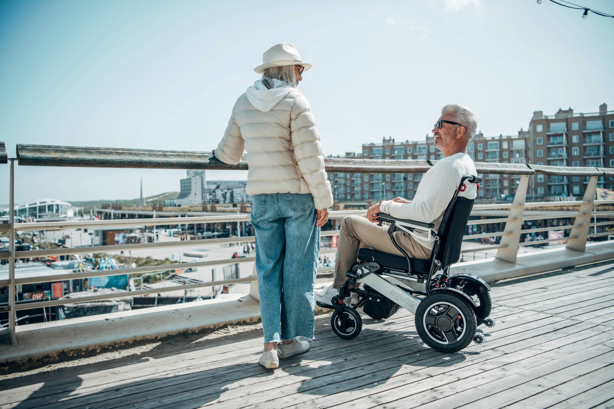 Simplifier vie des aidants fauteuil roulant électrique pliable ergoflix