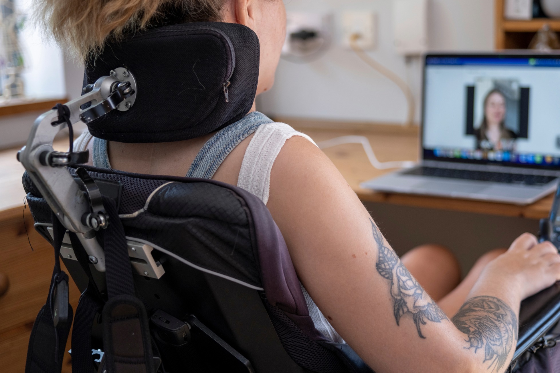 Sclérose latérale amyotrophique (SLA) ergoflix fauteuil roulant électrique pliable