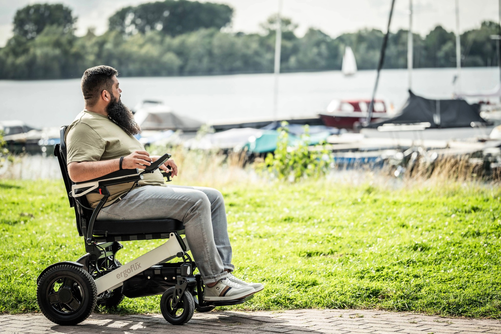 Fauteuil roulant en surpoids Bien asseoir fauteuil roulant électrique surpoids confort gabarit