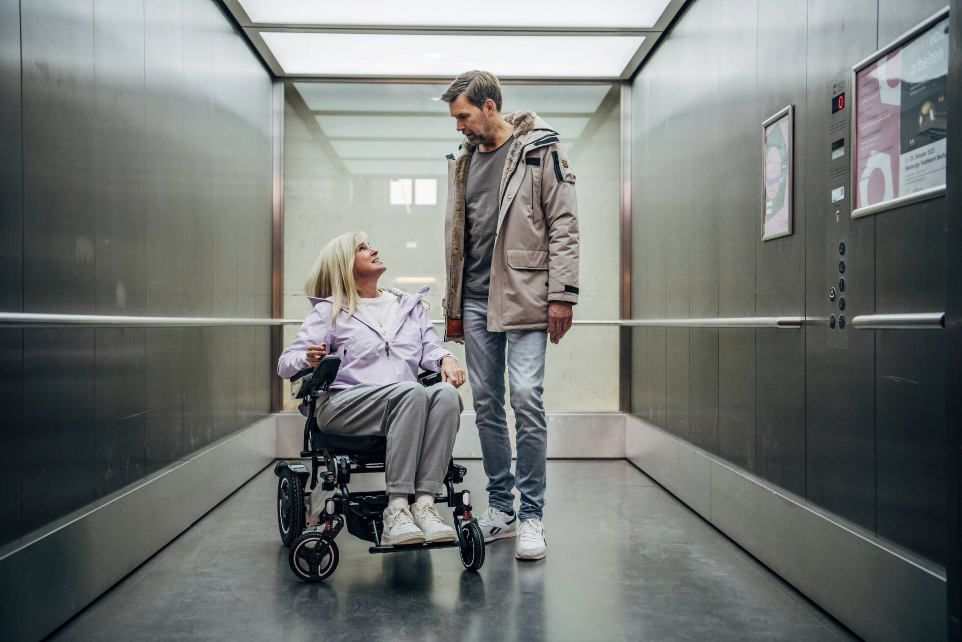 aidants familiaux fauteuil roulant électrique pliable